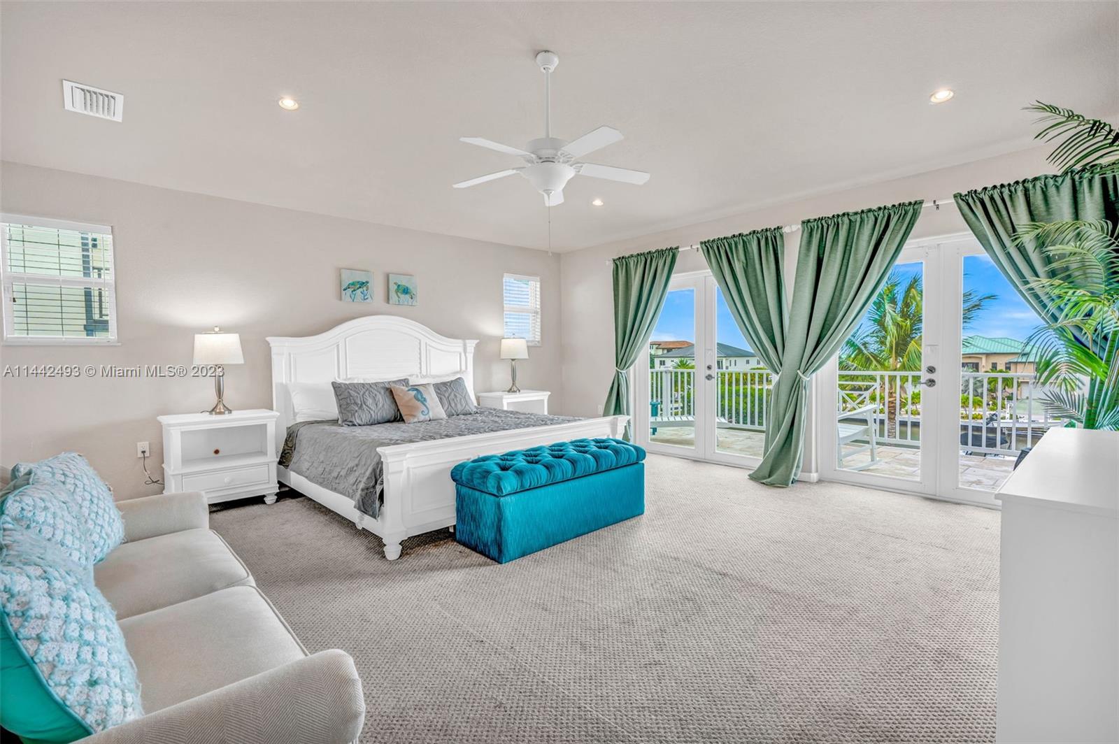 SOMBRERO BEACH VILLAGE - Residential