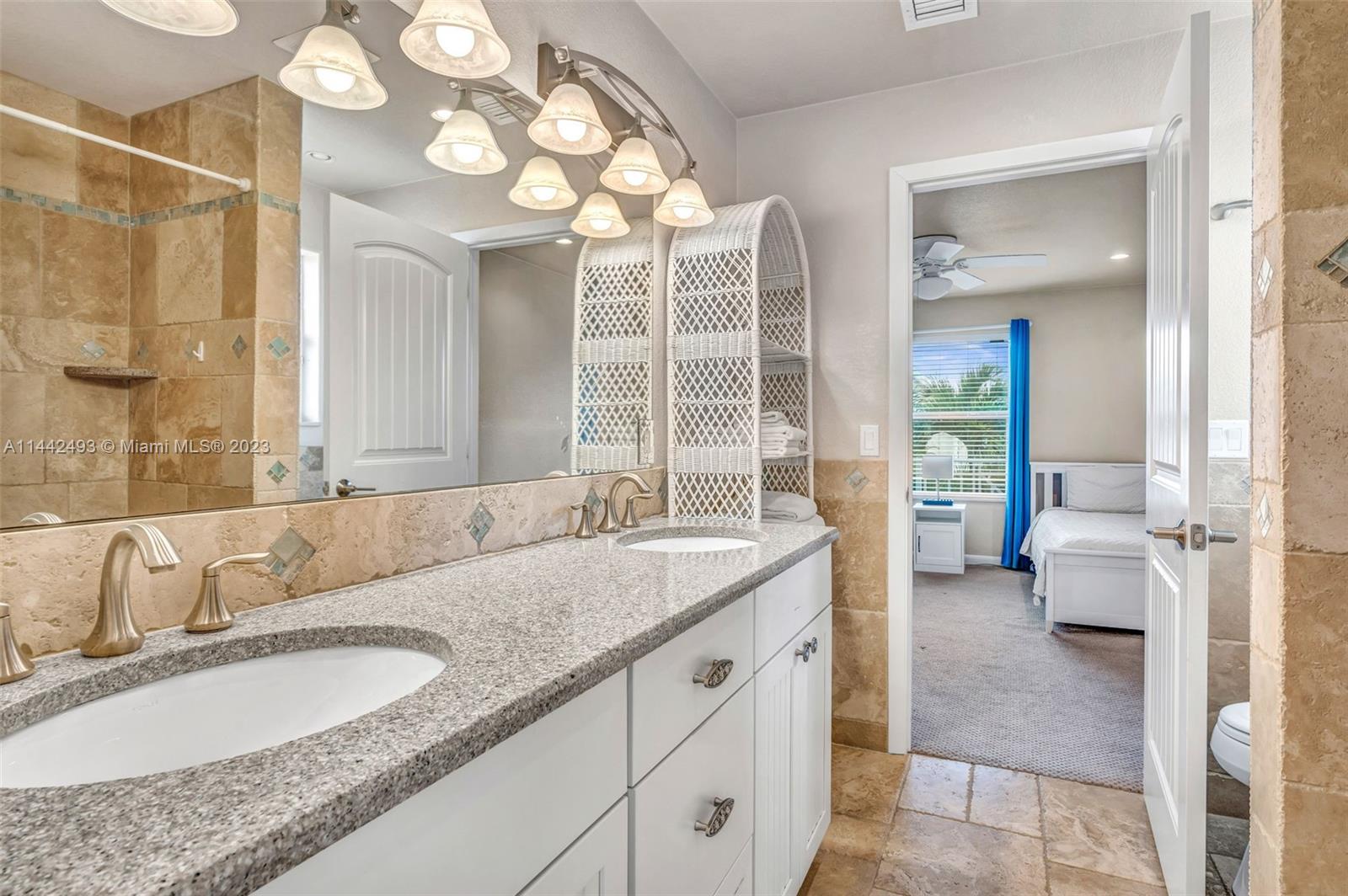 SOMBRERO BEACH VILLAGE - Residential