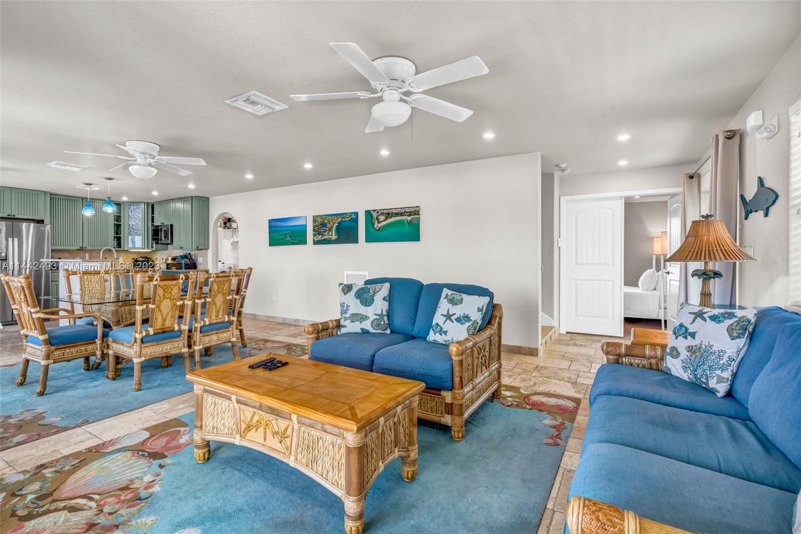 SOMBRERO BEACH VILLAGE - Residential