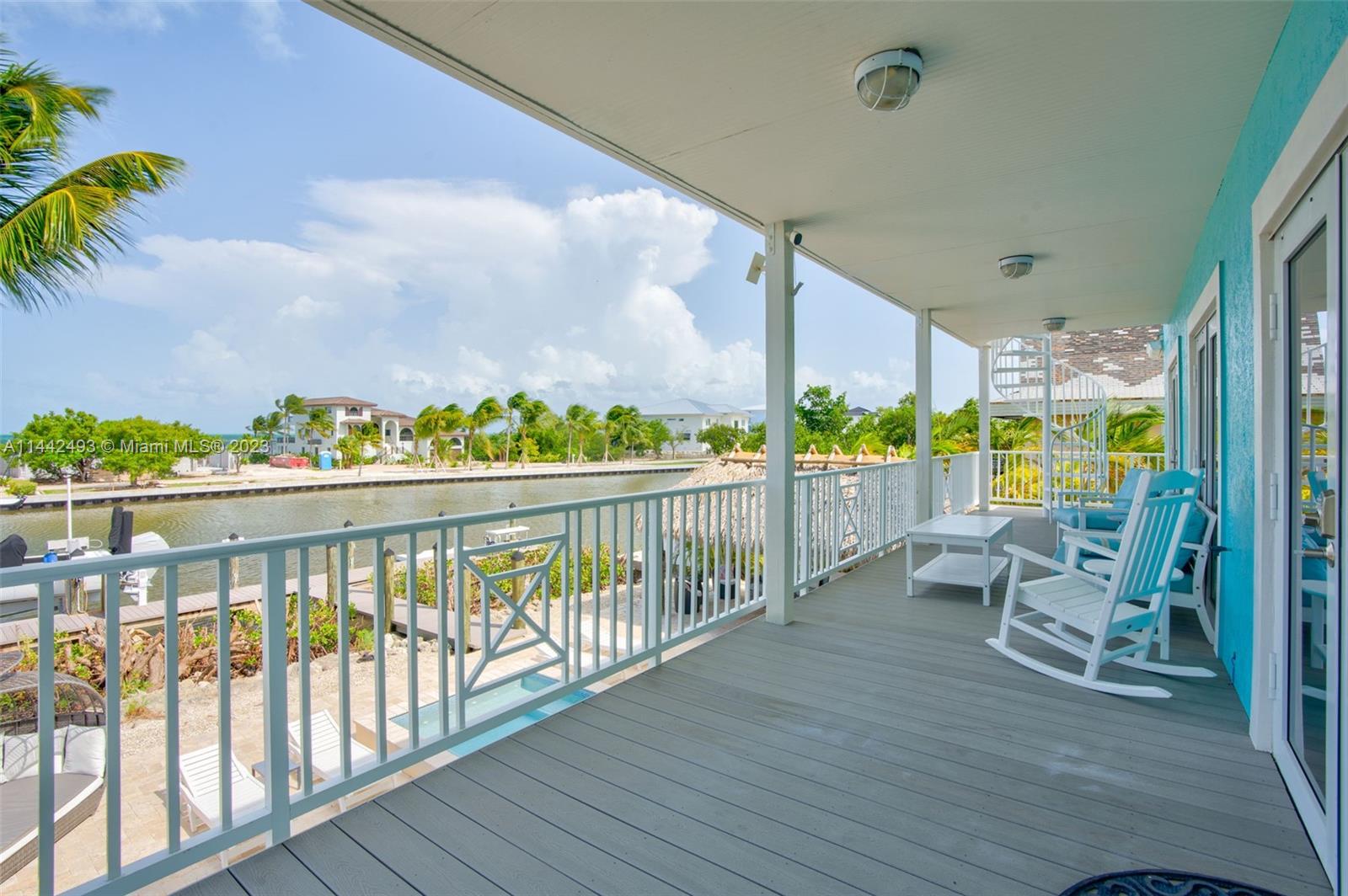 SOMBRERO BEACH VILLAGE - Residential