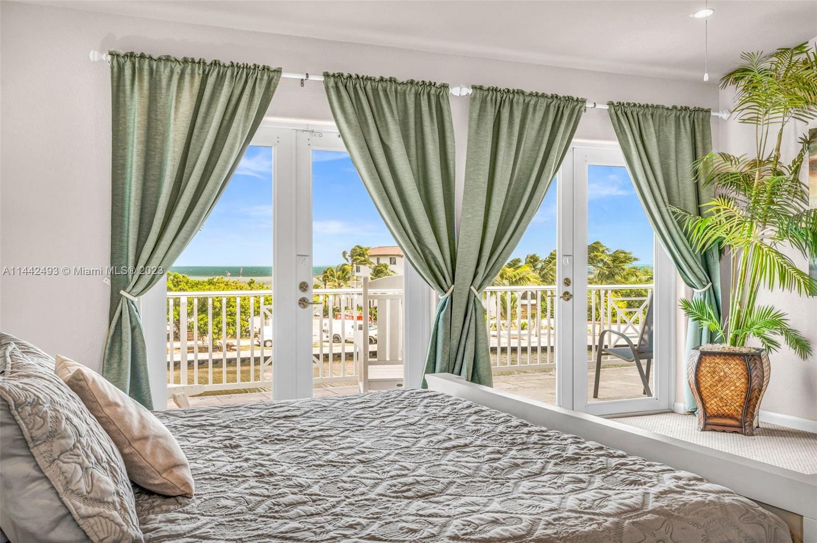 SOMBRERO BEACH VILLAGE - Residential