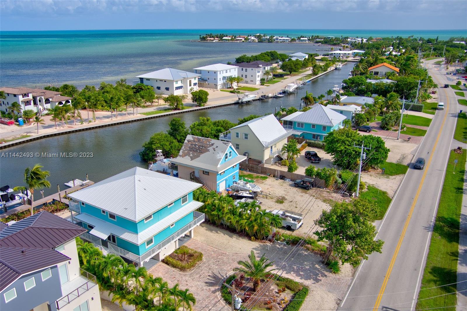 SOMBRERO BEACH VILLAGE - Residential