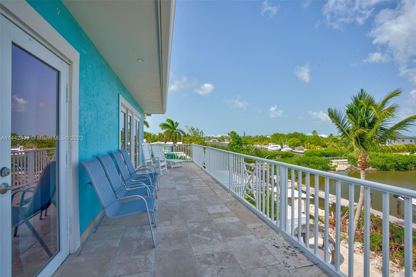 SOMBRERO BEACH VILLAGE - Residential