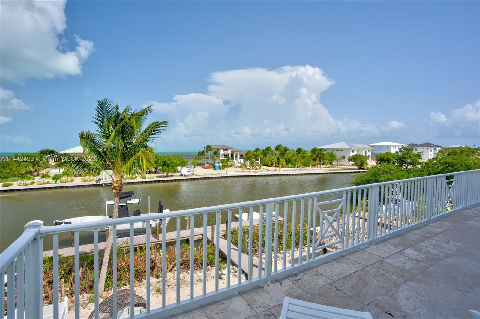 SOMBRERO BEACH VILLAGE - Residential