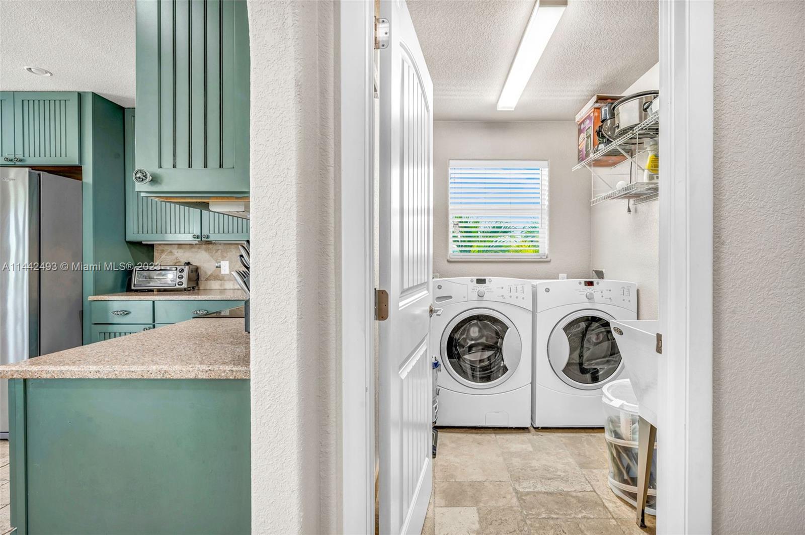 SOMBRERO BEACH VILLAGE - Residential