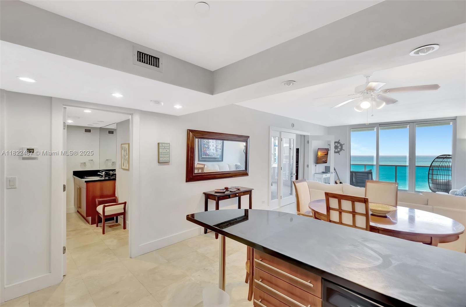 2301 Collins Ave 1425, Miami Beach, FL, 33139/$1,399,000 2 2301 Collins Ave 1425