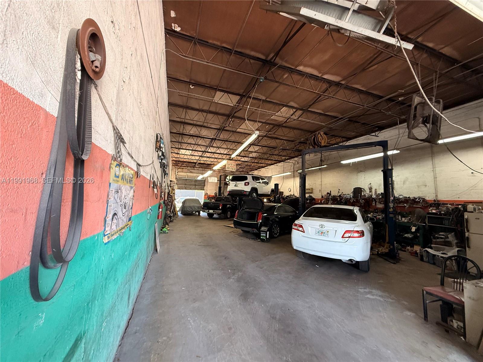 View photos, virtual tours, details... 338 NE 171st St