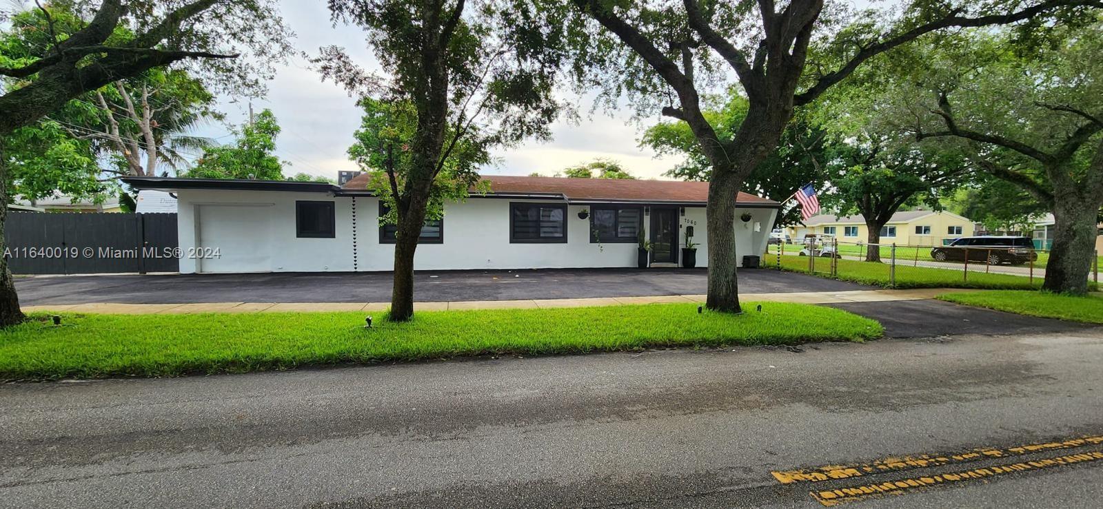 7060 Liberty St St, Hollywood, Broward County, Florida - 3 Bedrooms  
2 Bathrooms - 