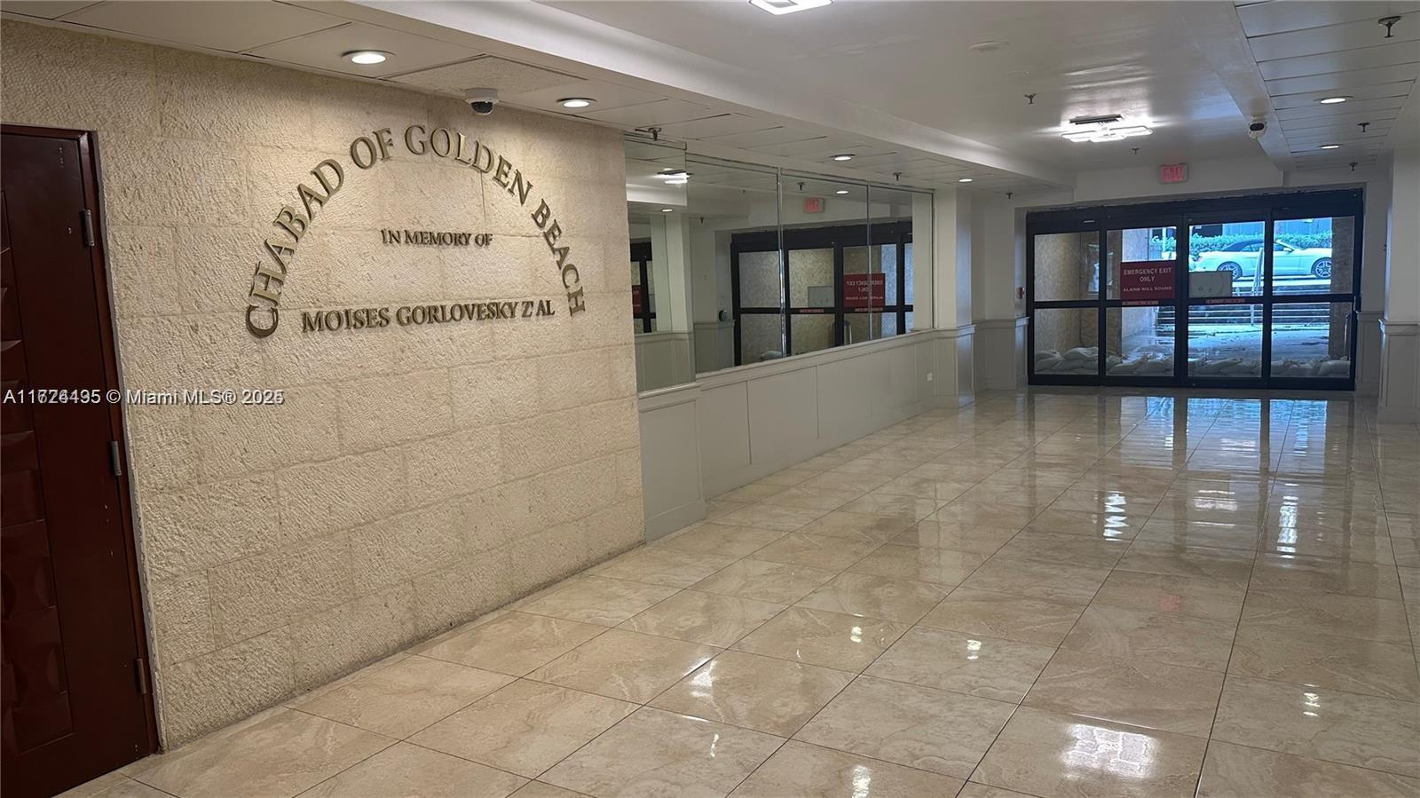 THE AVENTURA BEACH CLUB C - Residential Lease