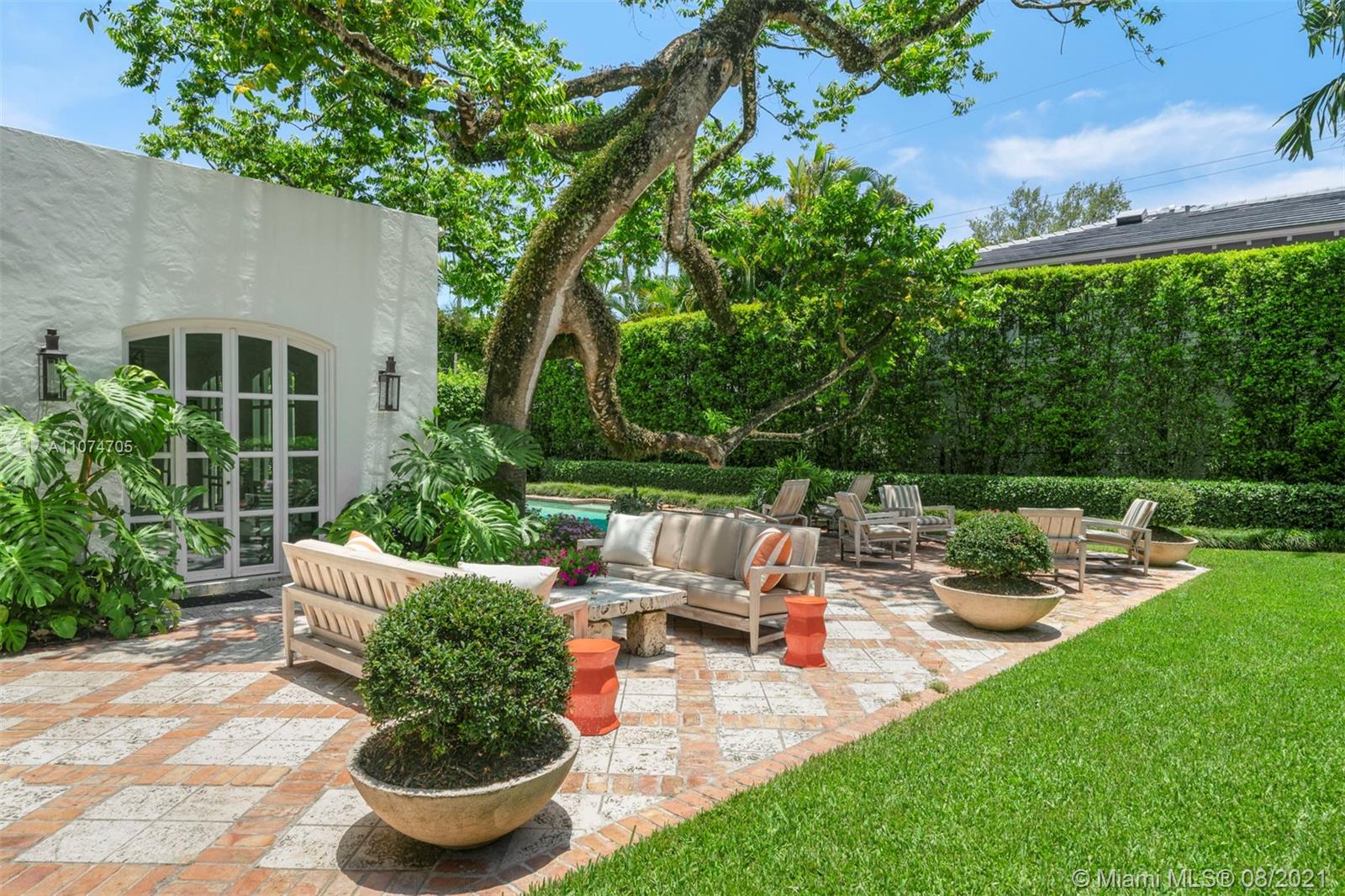 C GABLES RIVIERA SEC 12 - Residential