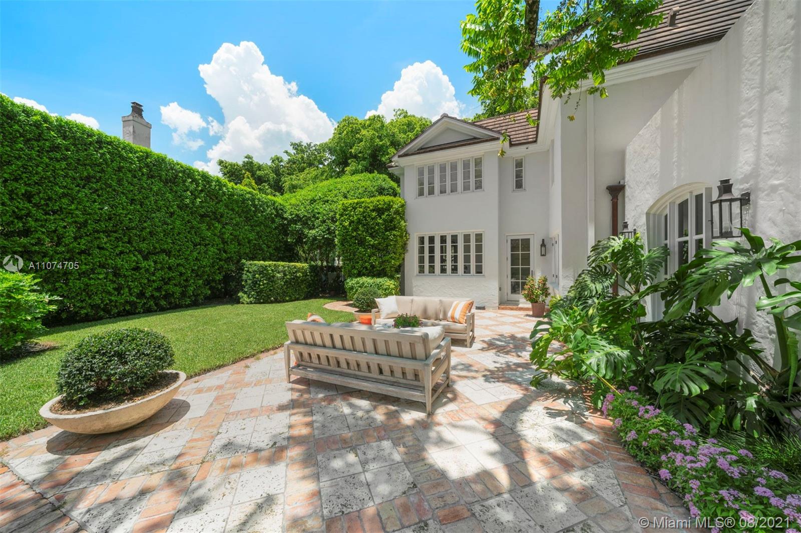 C GABLES RIVIERA SEC 12 - Residential