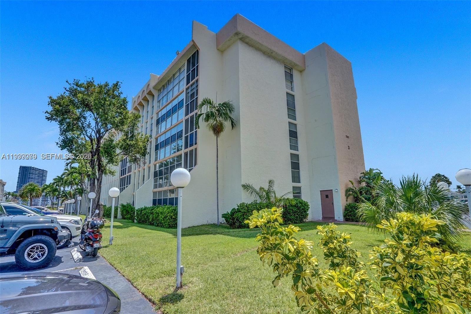 DESOTO PARK CONDO - Residential Lease