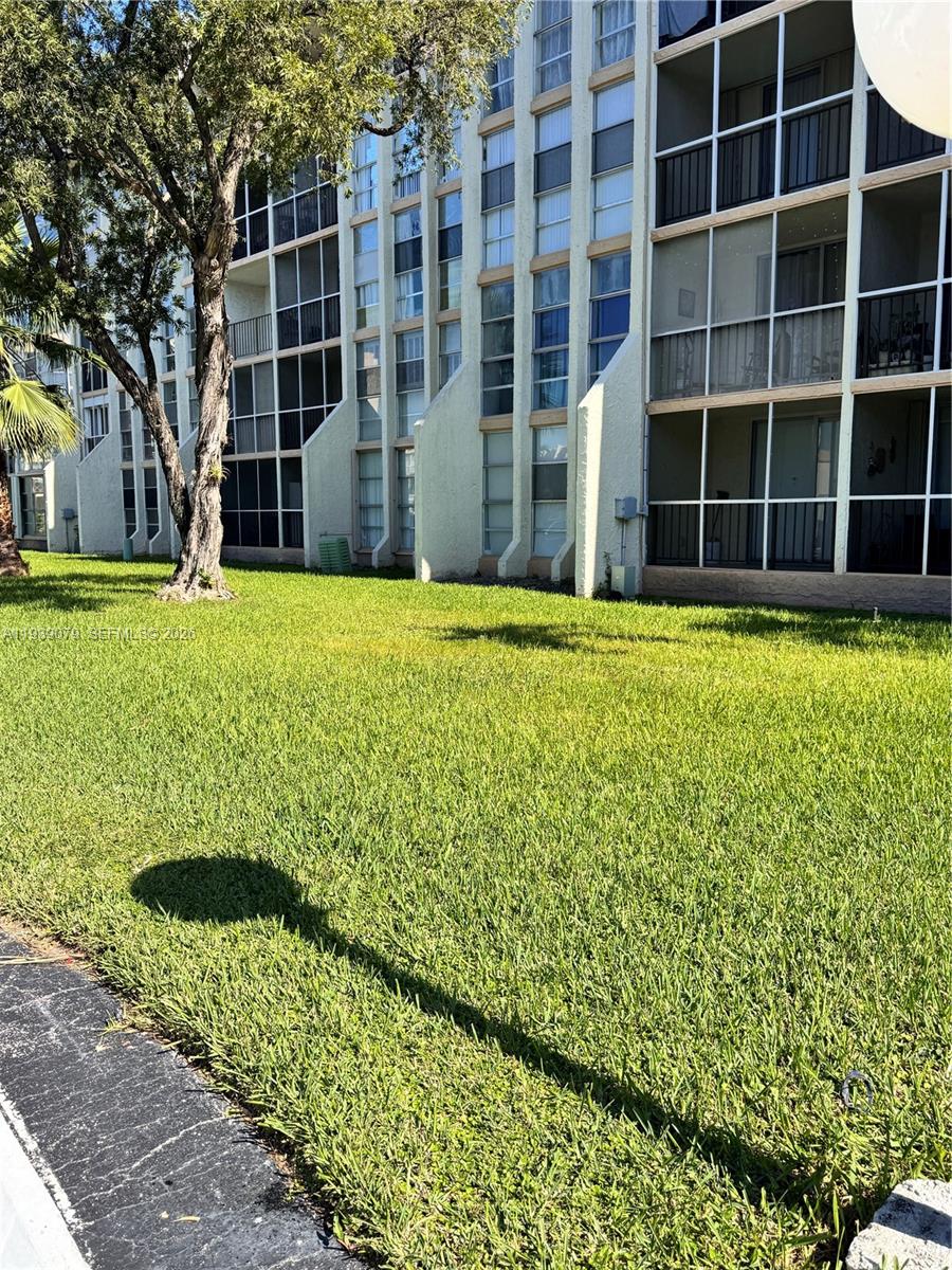 701 Three Islands Blvd 218