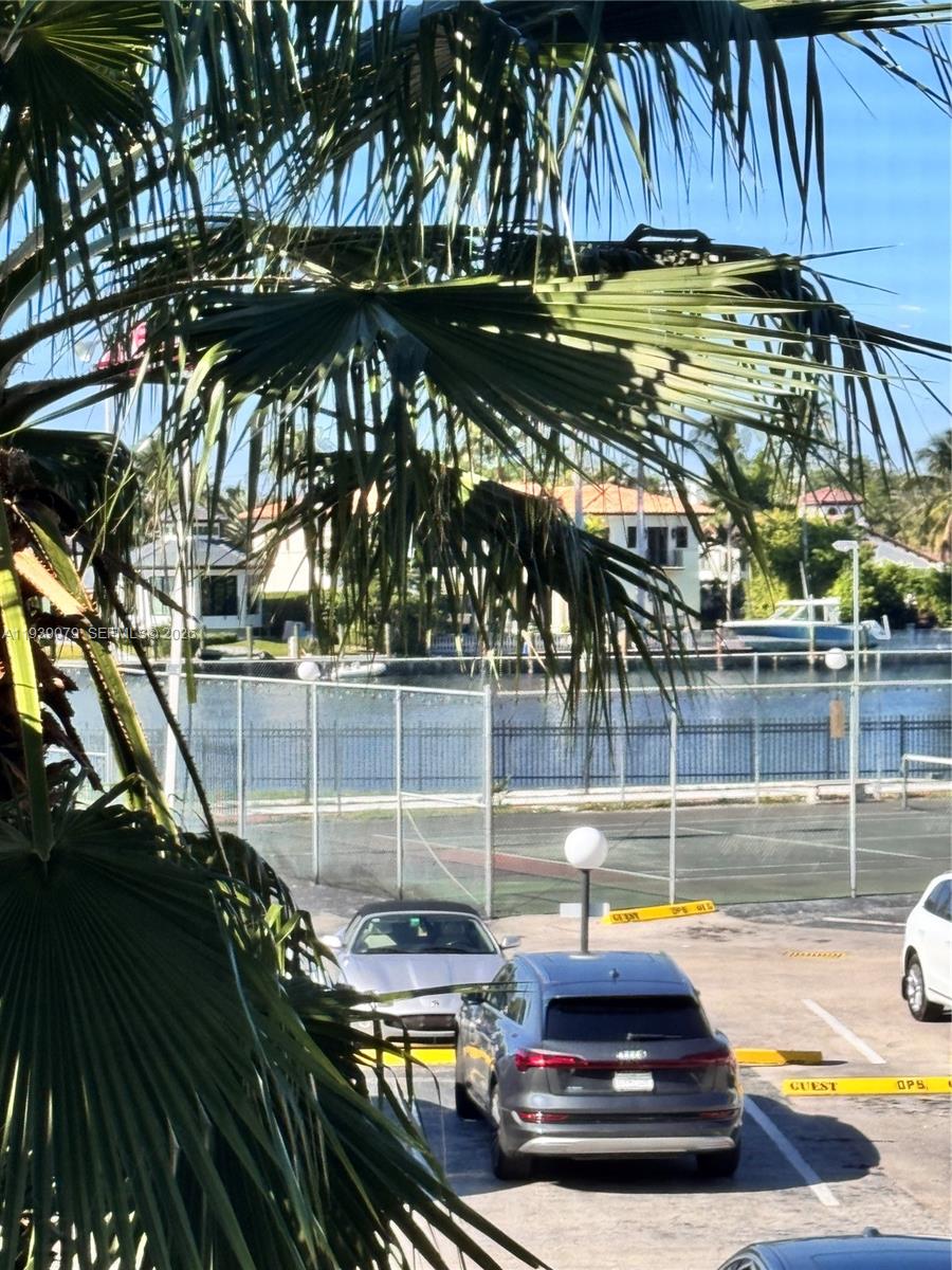DESOTO PARK CONDO - Residential Lease