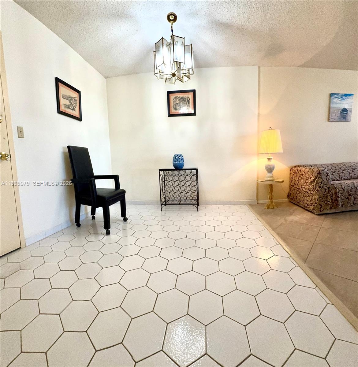 DESOTO PARK CONDO - Residential Lease