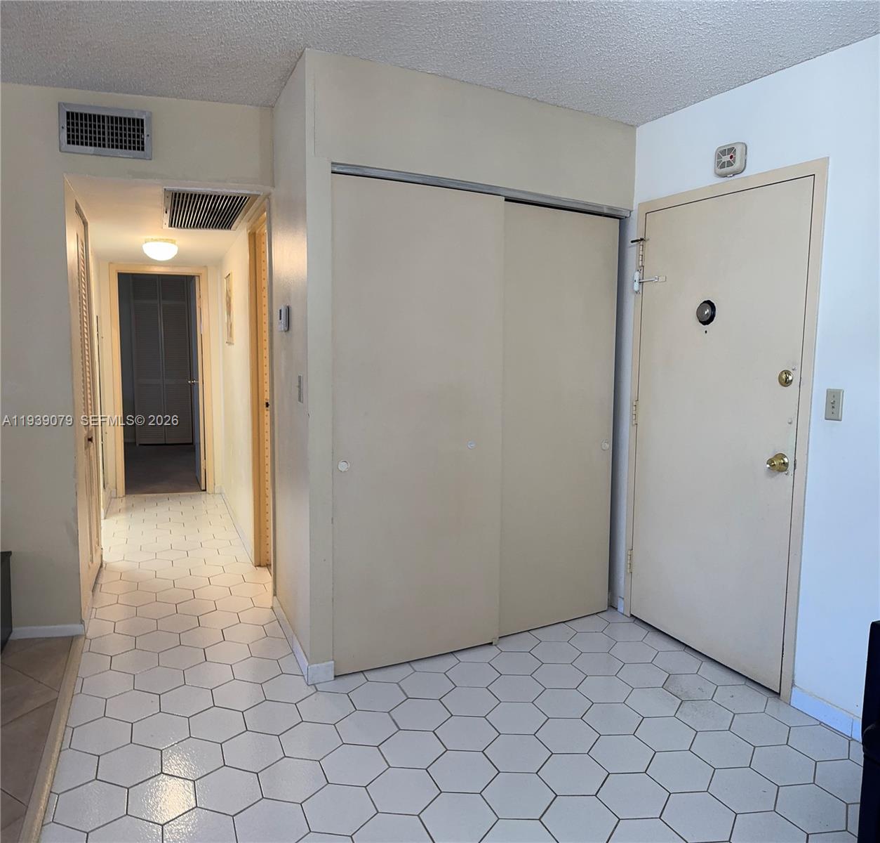 DESOTO PARK CONDO - Residential Lease