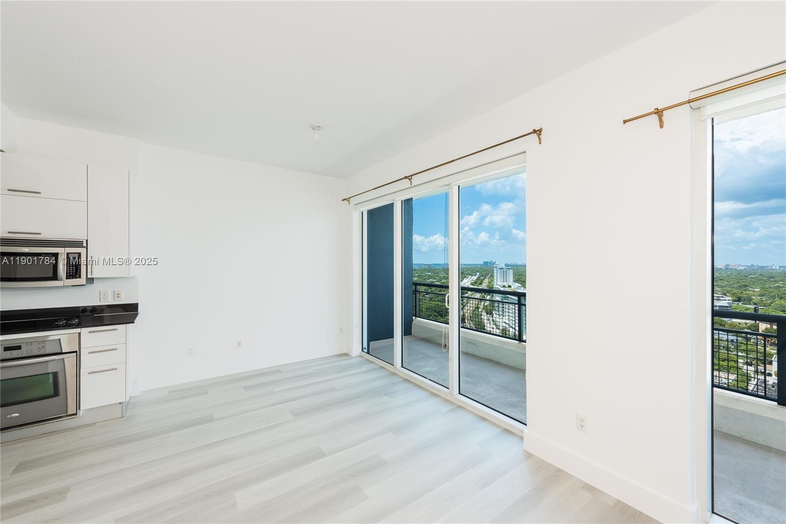 INFINITY AT BRICKELL COND - Residential