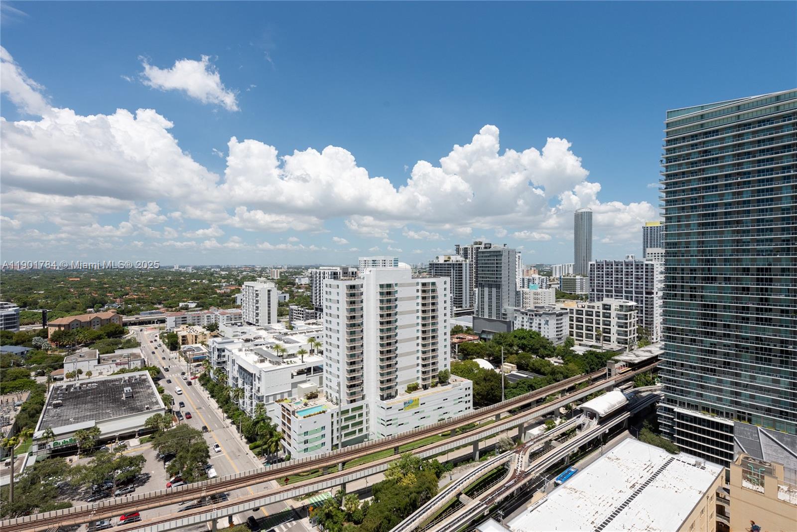 INFINITY AT BRICKELL COND - Residential