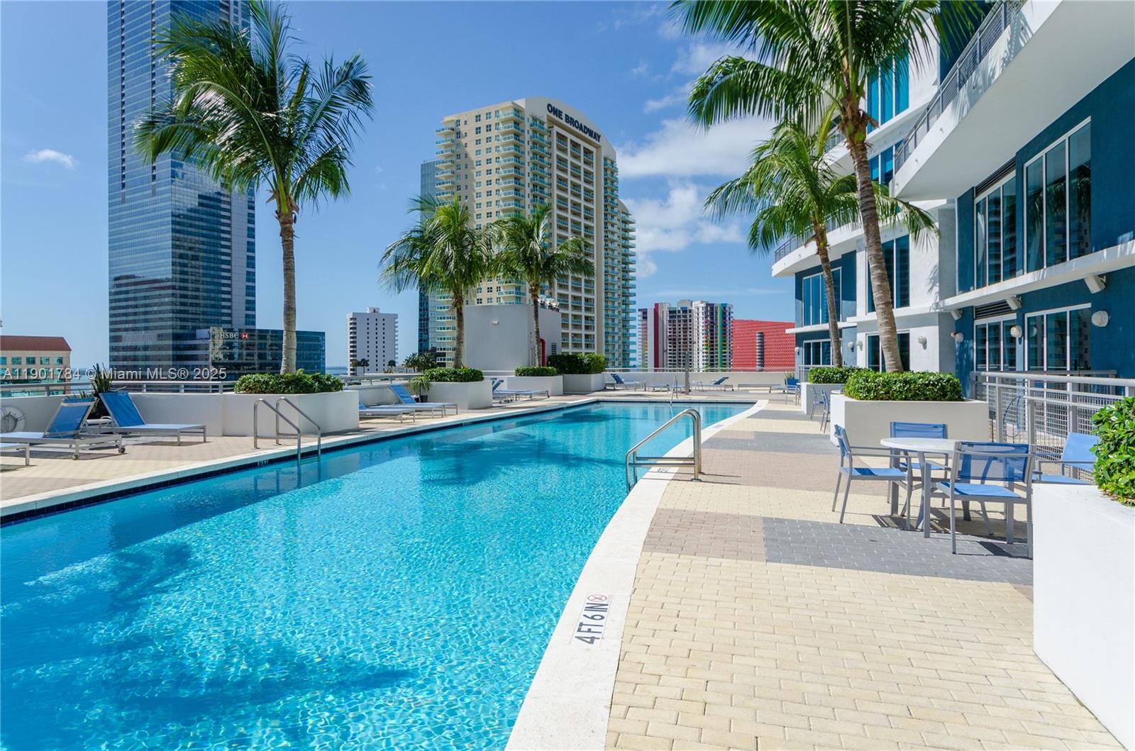 INFINITY AT BRICKELL COND - Residential