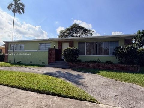 5312 SW 89th Ct Miami FL 33165