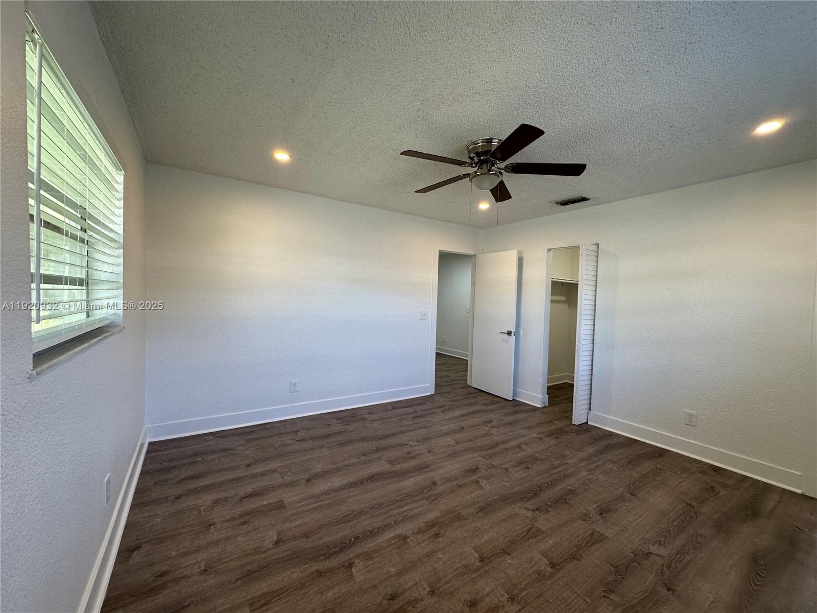 TOWN OF HALLANDALE B-13 - Residential Lease