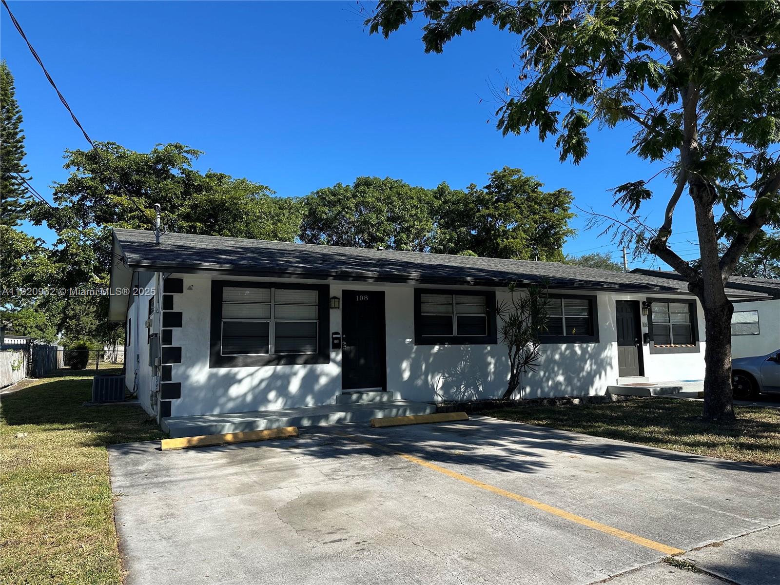 TOWN OF HALLANDALE B-13 - Residential Lease