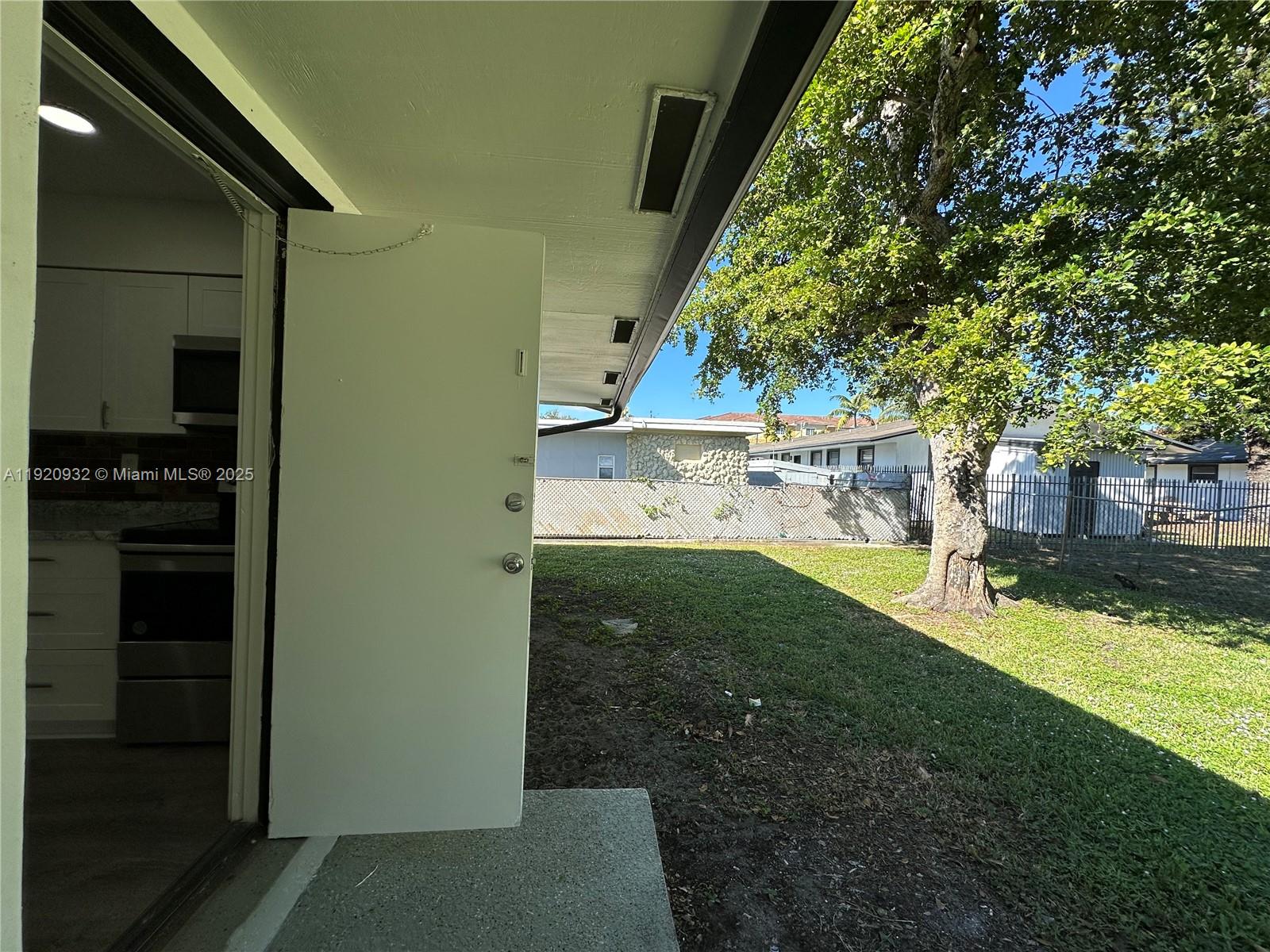 TOWN OF HALLANDALE B-13 - Residential Lease