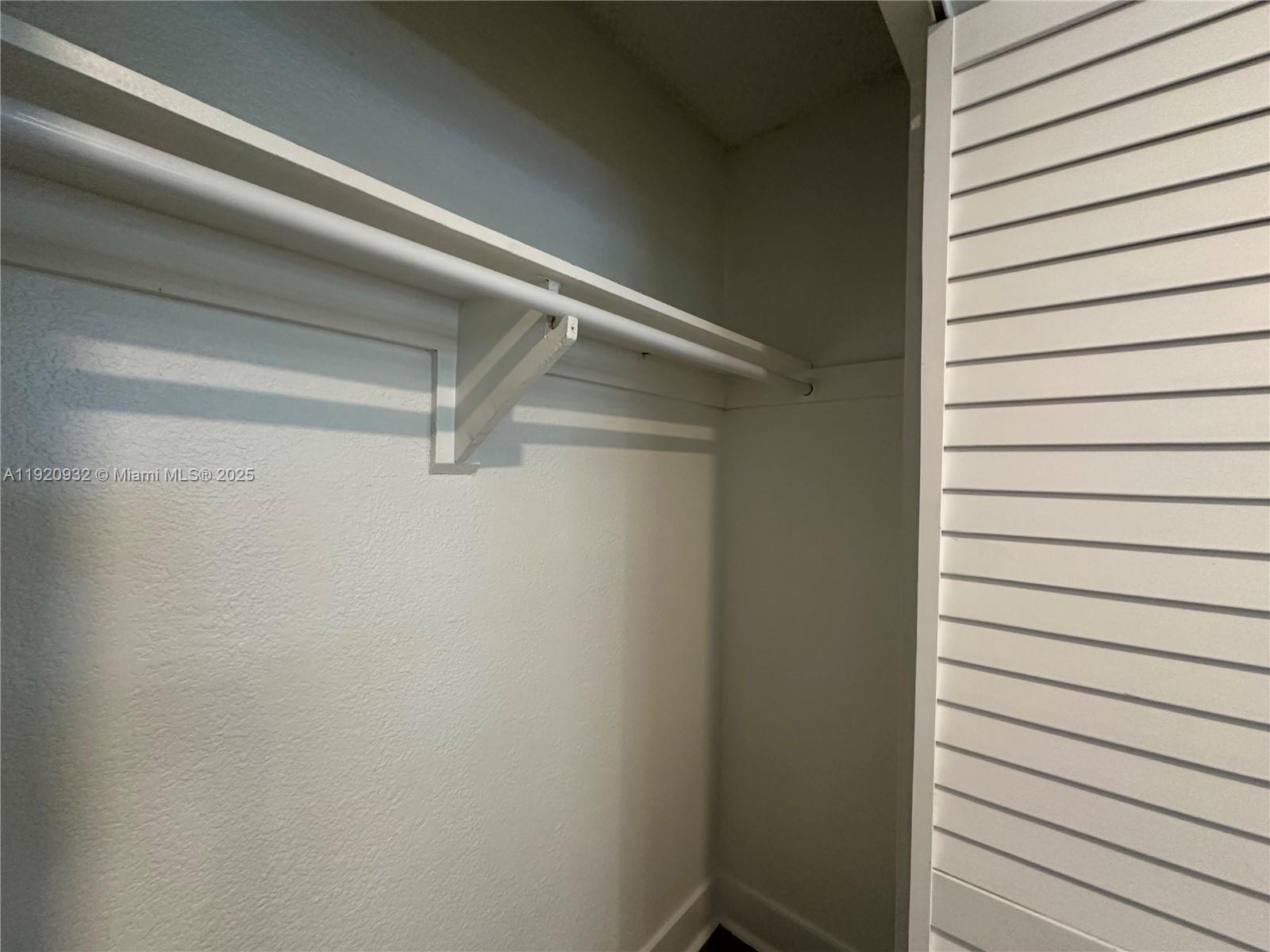 TOWN OF HALLANDALE B-13 - Residential Lease