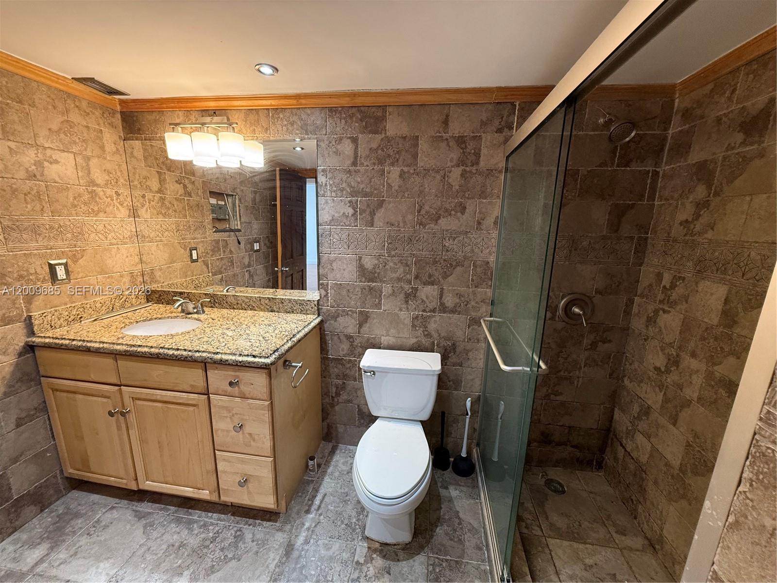 OCEANVIEW BUILDING B COND - Residential
