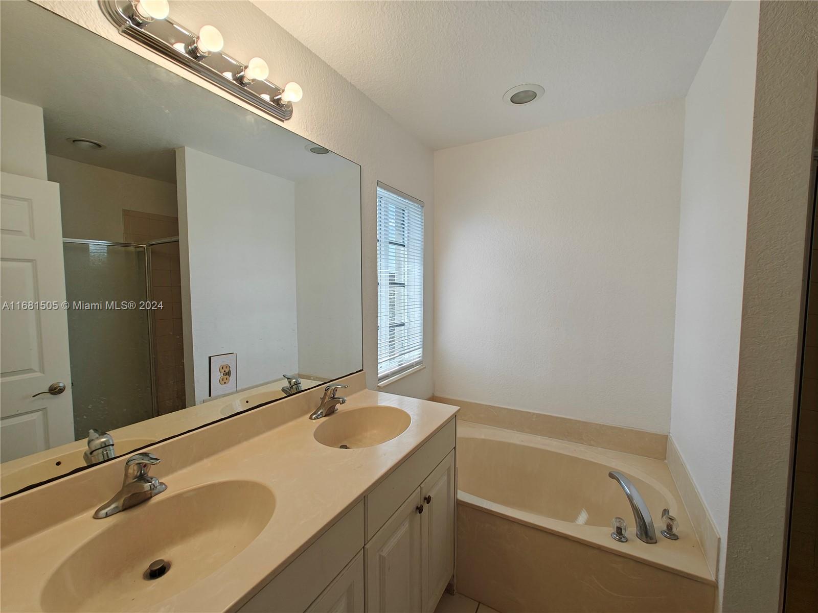 MARSH HARBOUR - Residential Lease