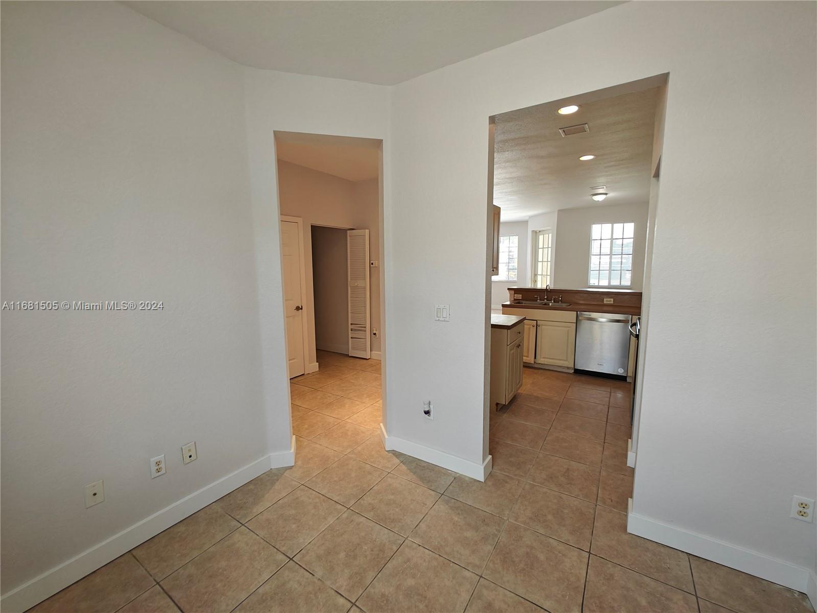 MARSH HARBOUR - Residential Lease