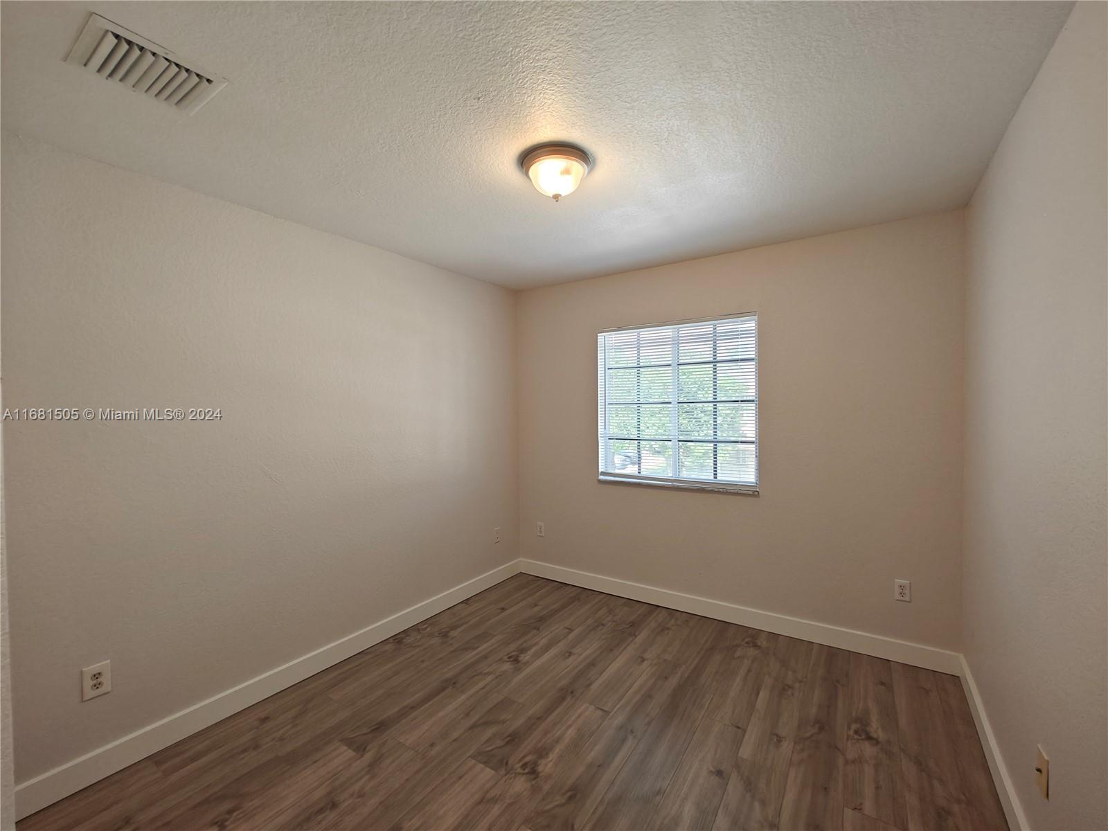 MARSH HARBOUR - Residential Lease