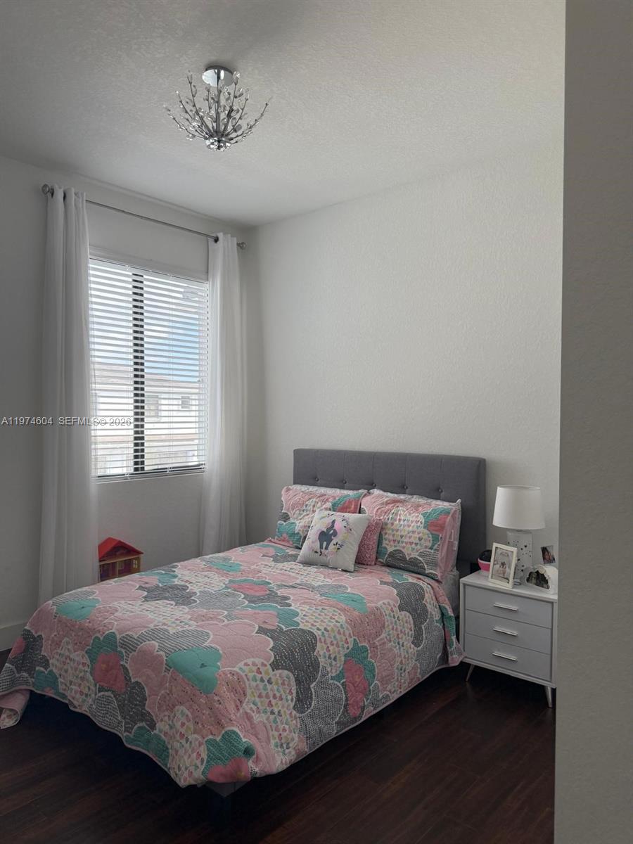 MC RESIDENTIAL - Residential