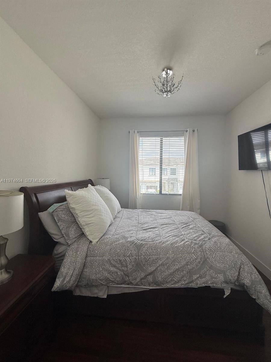 MC RESIDENTIAL - Residential