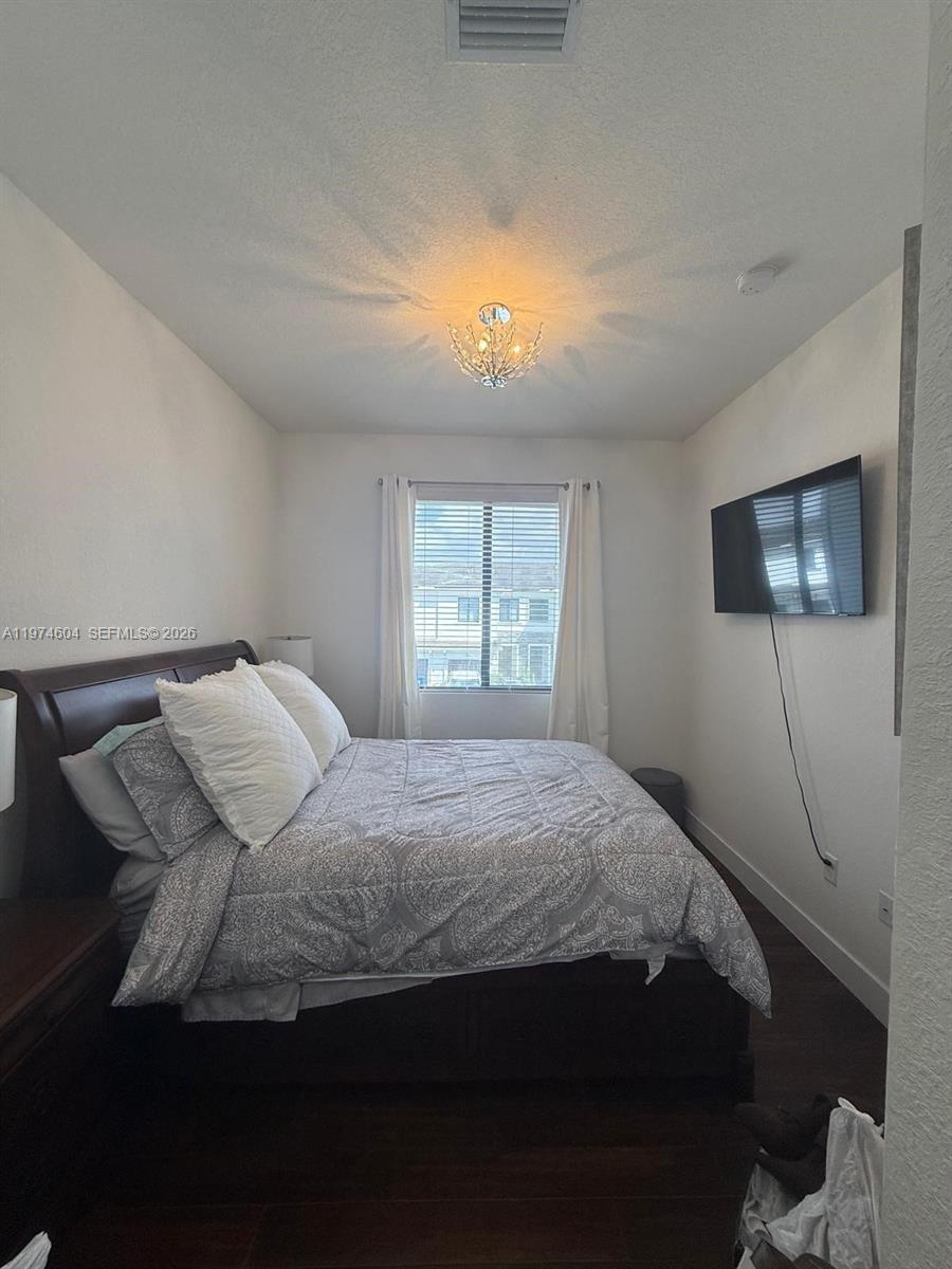 MC RESIDENTIAL - Residential