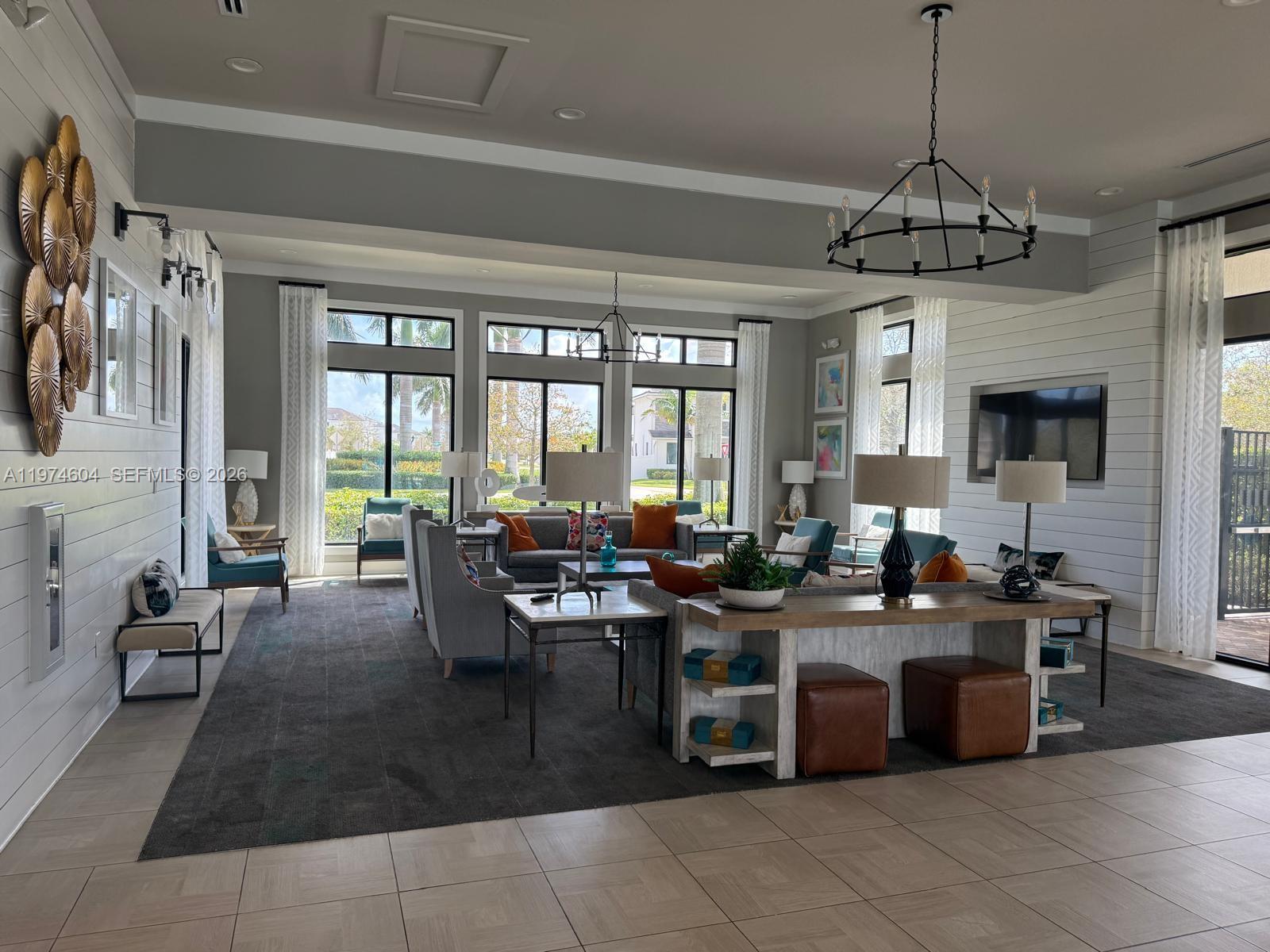 MC RESIDENTIAL - Residential