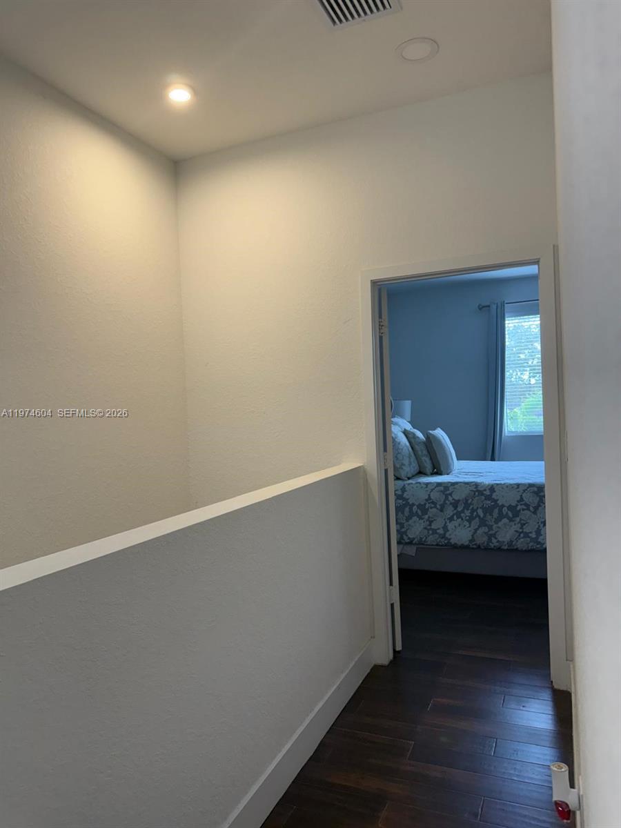 MC RESIDENTIAL - Residential