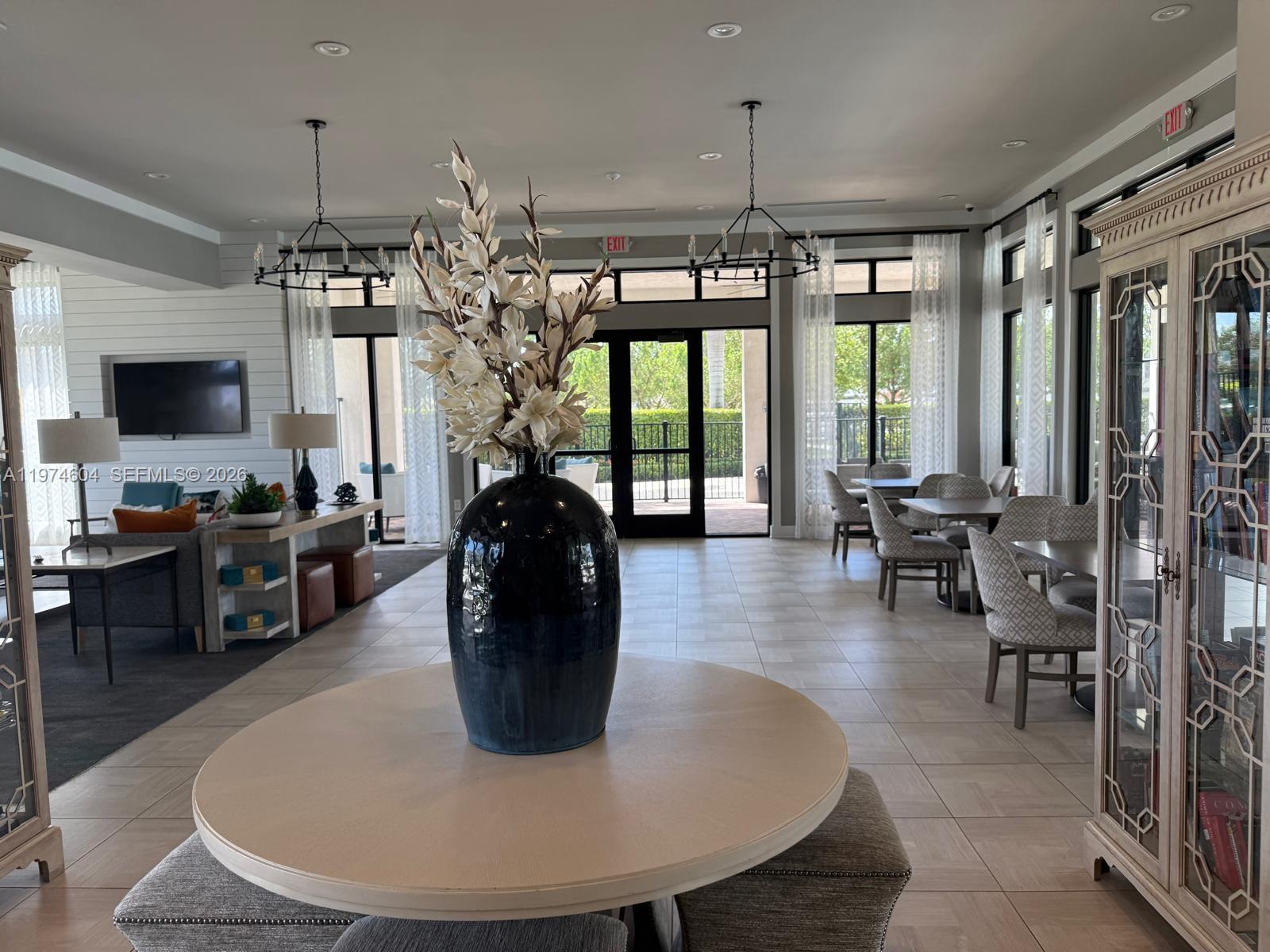 MC RESIDENTIAL - Residential