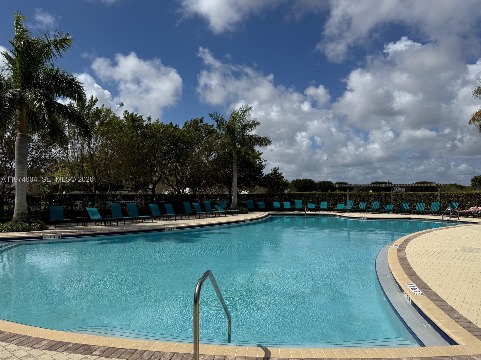 MC RESIDENTIAL - Residential