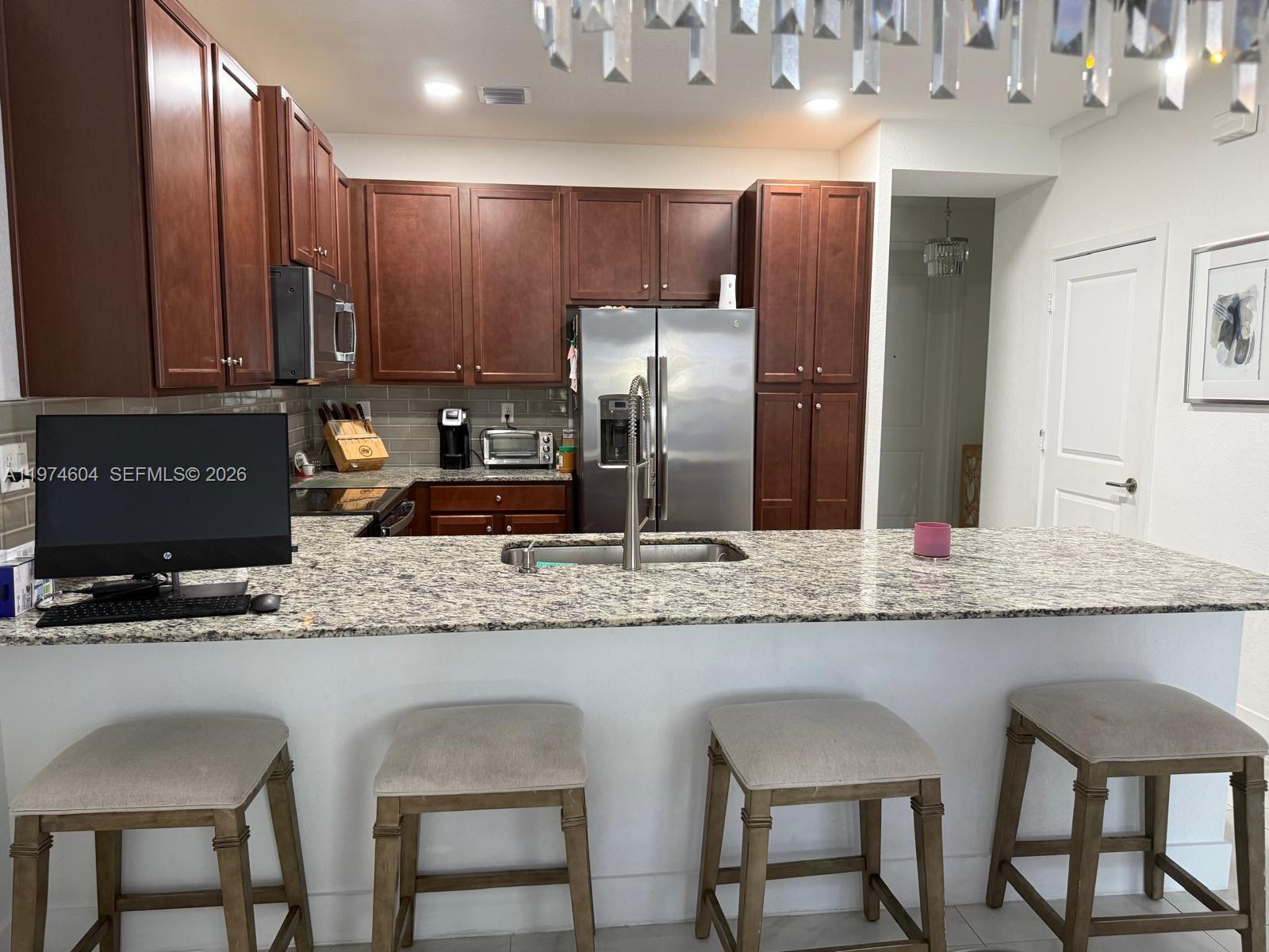 MC RESIDENTIAL - Residential