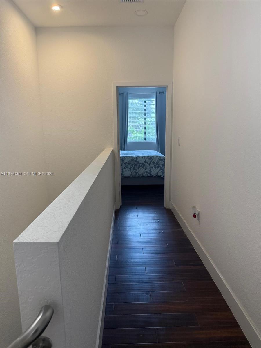 MC RESIDENTIAL - Residential