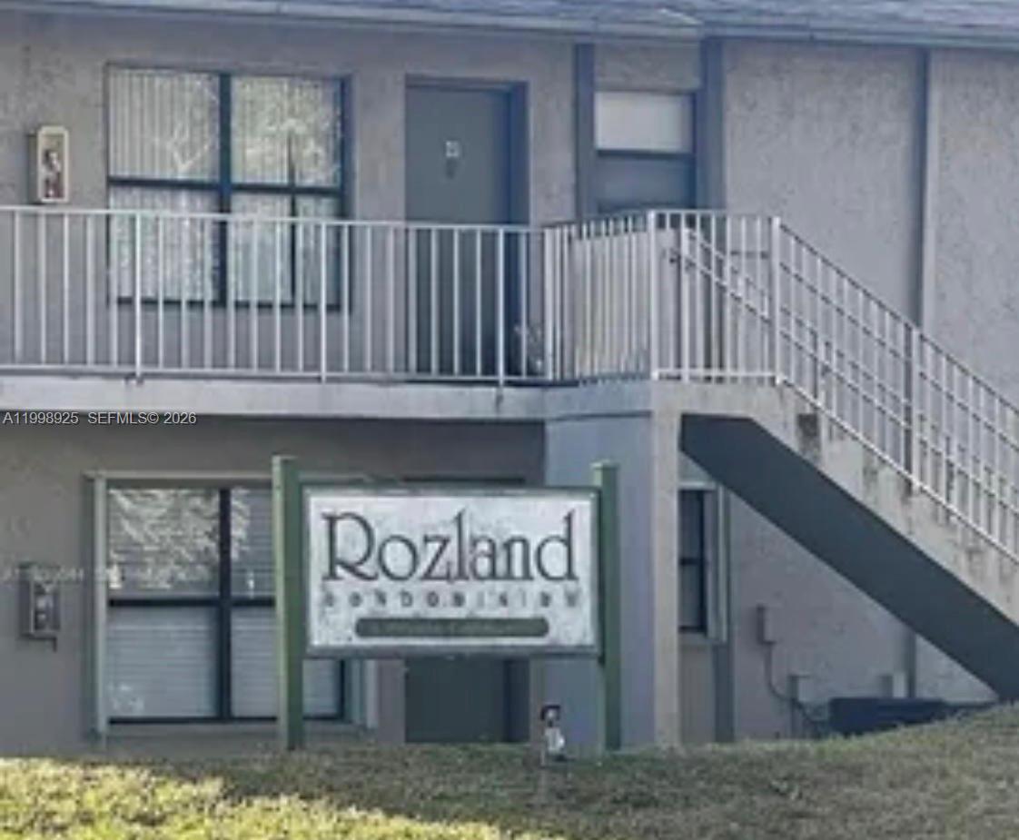 ROZLAND CONDO - Residential Lease