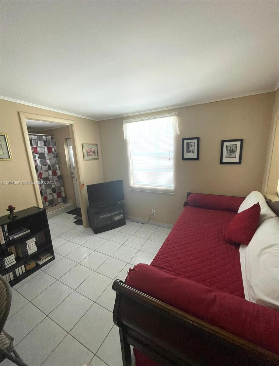 HOLLYWOOD PINES ESTATES - Residential