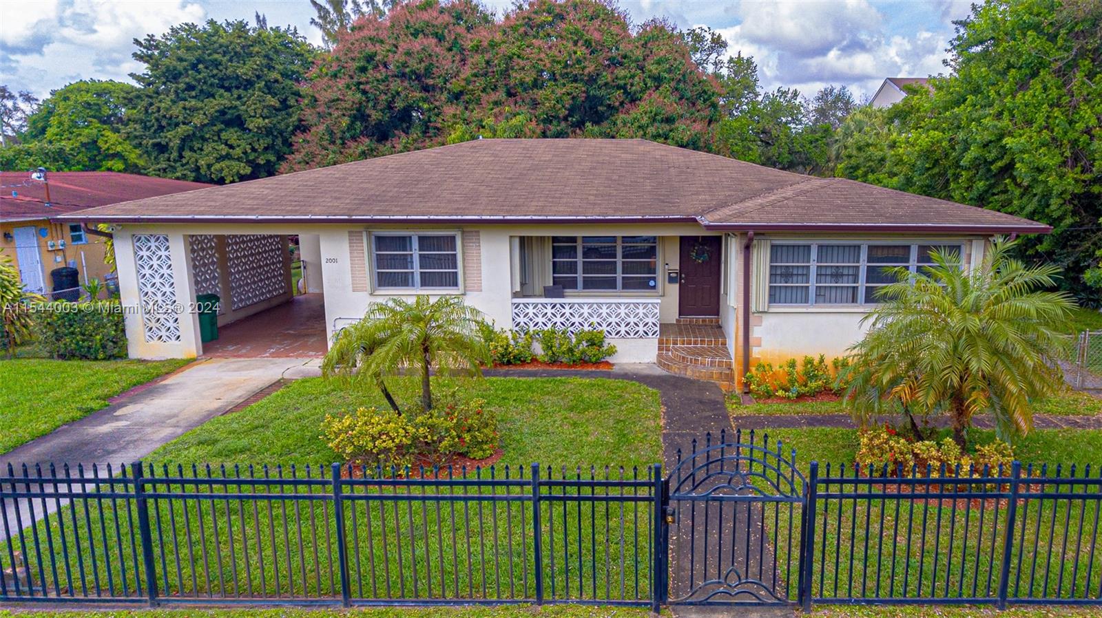 2001 Nw 100th St St, Miami, Broward County, Florida - 3 Bedrooms  
2 Bathrooms - 