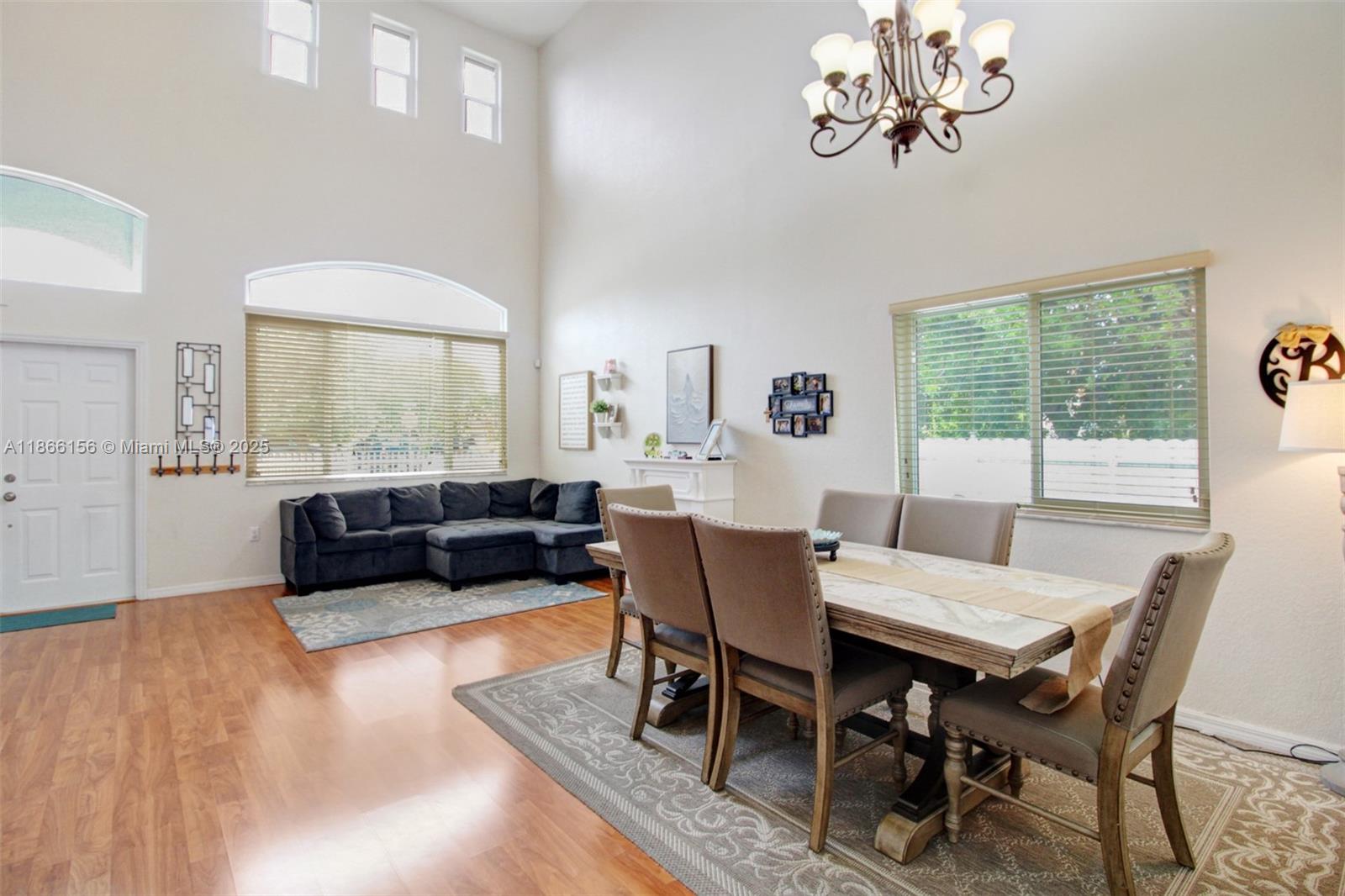 10210 SW 225 Ln