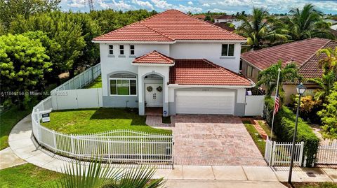 10210 SW 225 Ln Cutler Bay FL 33190