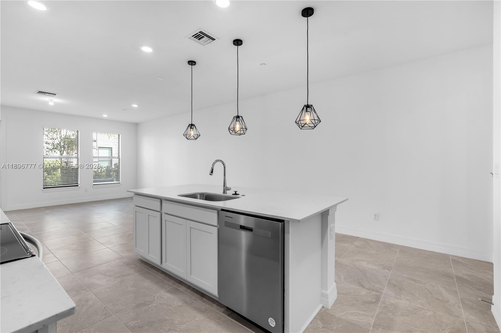 AMERICAN EXPRESS TRACT - Residential Lease