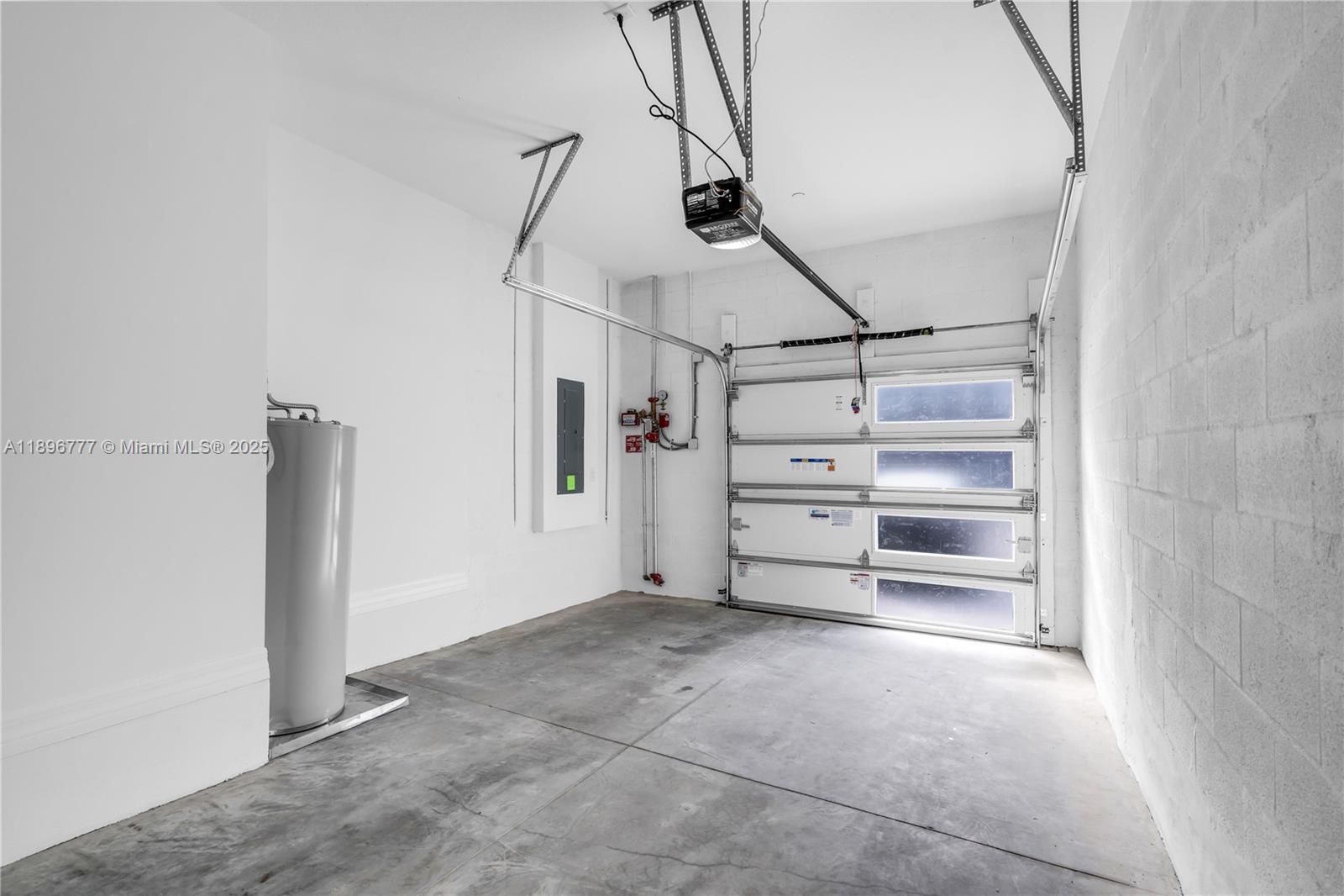 AMERICAN EXPRESS TRACT - Residential Lease