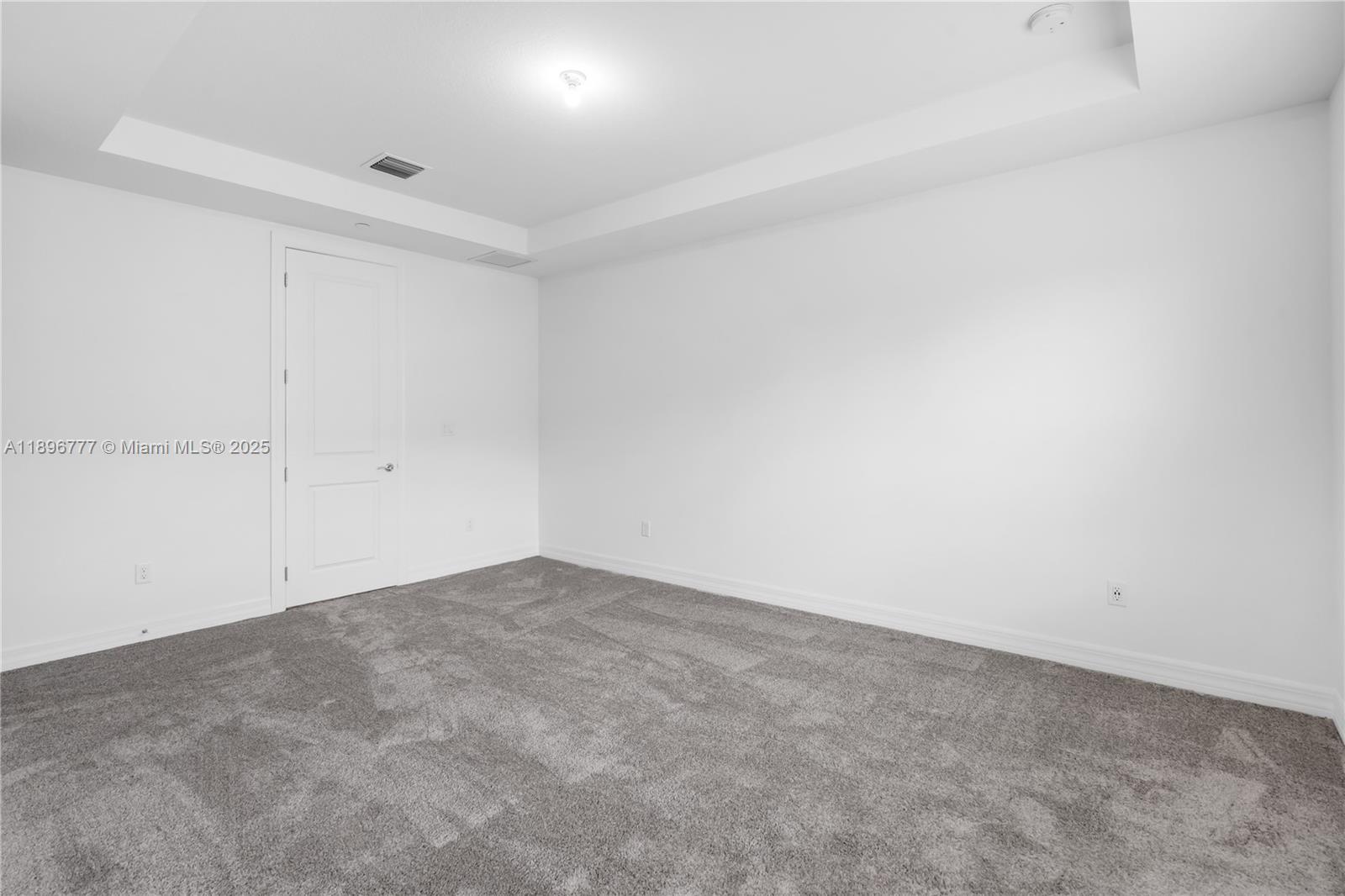 AMERICAN EXPRESS TRACT - Residential Lease