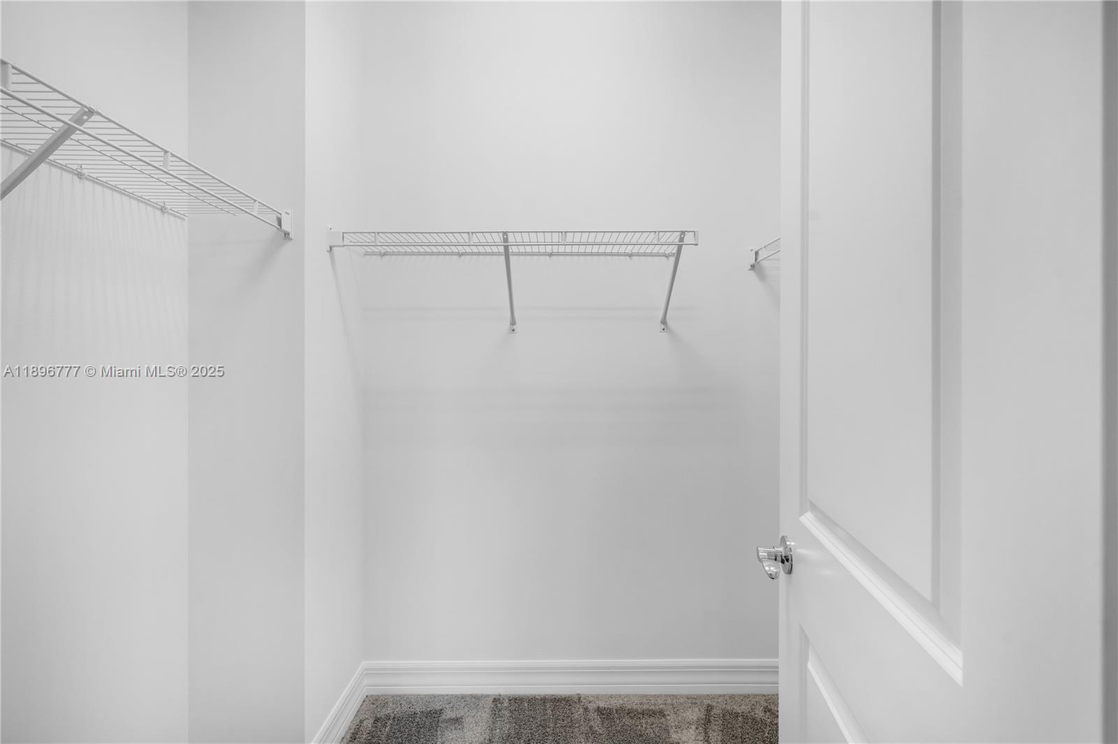 AMERICAN EXPRESS TRACT - Residential Lease